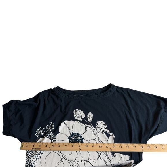 Soma Lotus Peruvian Pima Cotton Floral T-Shirt Shorts Sleeve Women’s Small Black - Picture 4 of 7